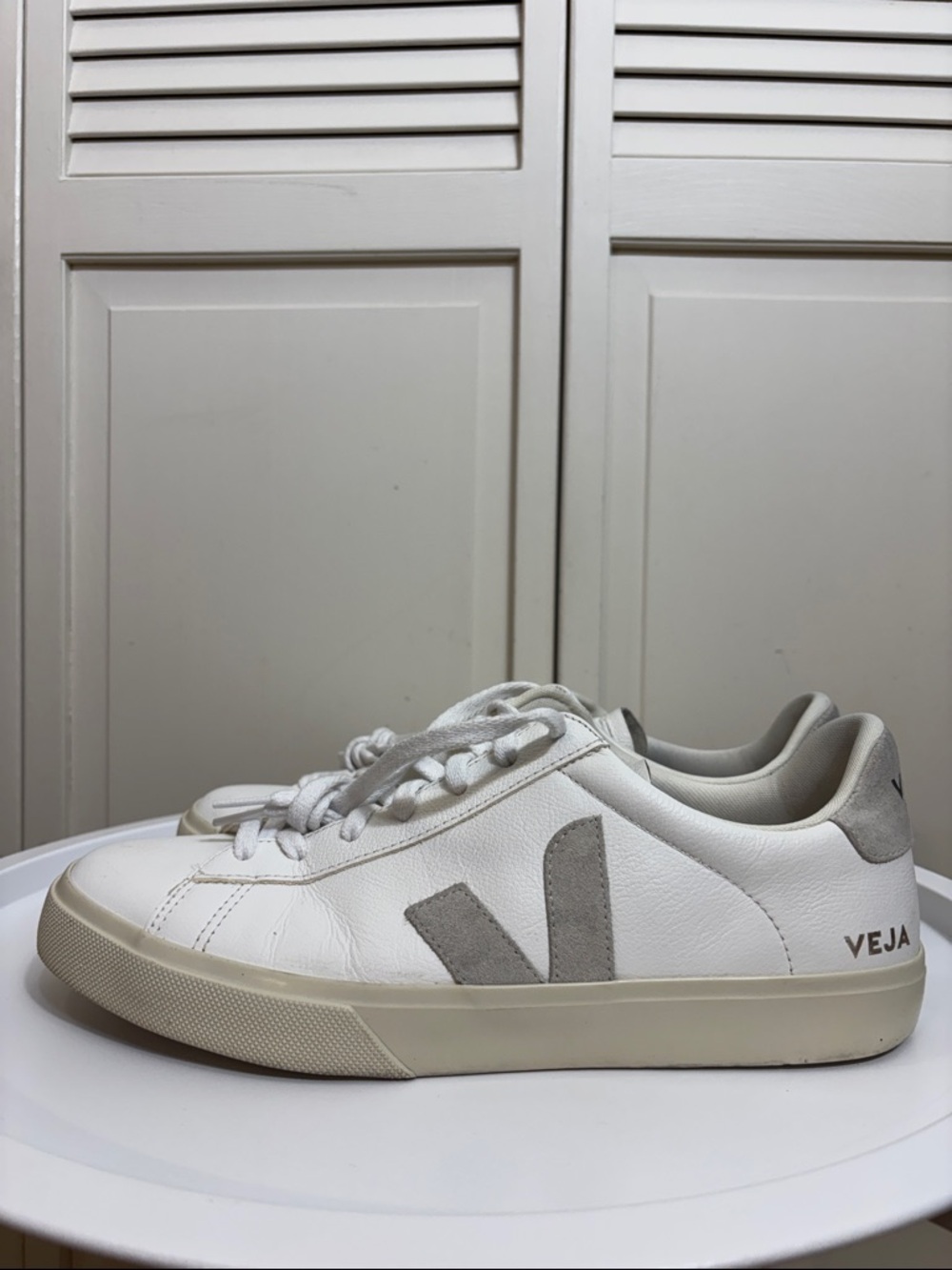 Veja Men’s Campo Off-White Leather Low-Top Sneakers Size 11.5